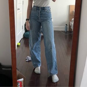 Aritzia Denim Forum Jeans 25” W 31” L